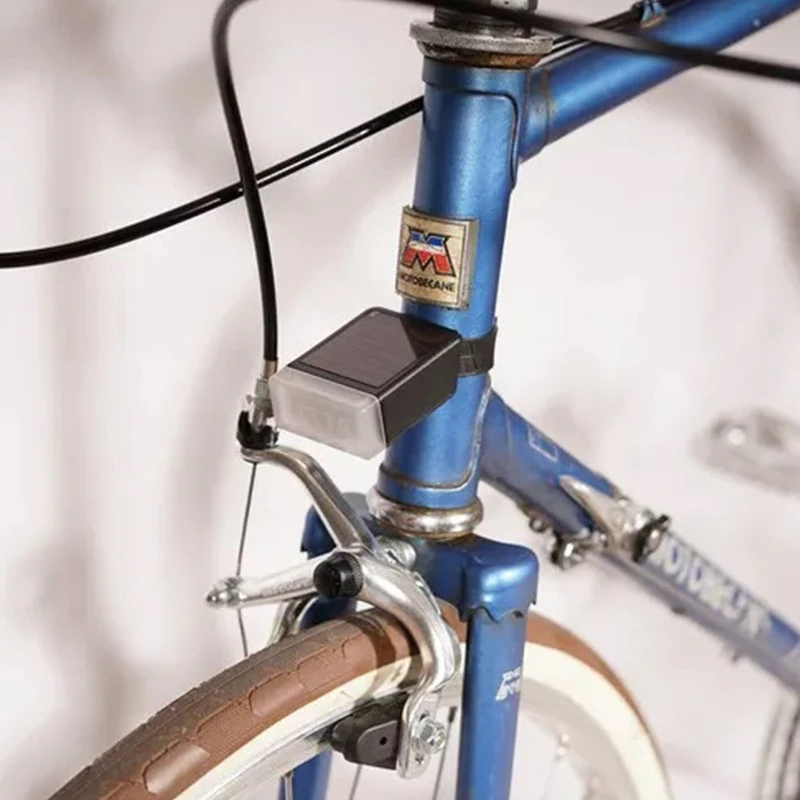 Eclairage Avant Et Arrière Solaire Pour Vélo LITTA 2 – Image 2